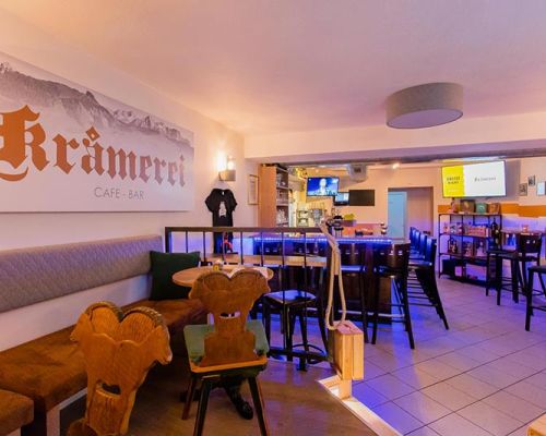 Bar und Sitzbereich der Kramerei in Lofer